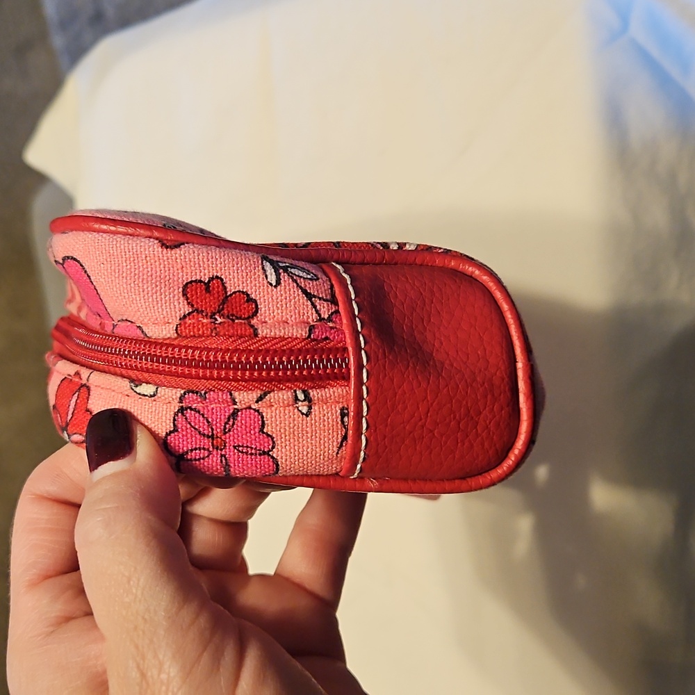 Bath And Body works Pink And Red Floral Zippered Cosmetic Case - Picture 6 of 8